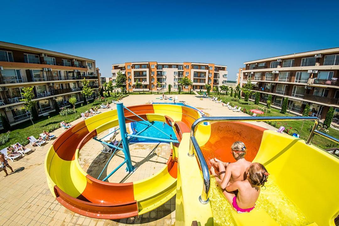 Holiday Fort Golf Club - Premium Apartments Sunny Beach Exterior foto